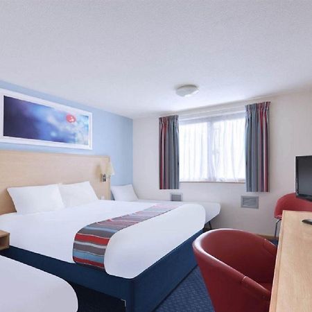 Travelodge Bedford Wyboston Extérieur photo